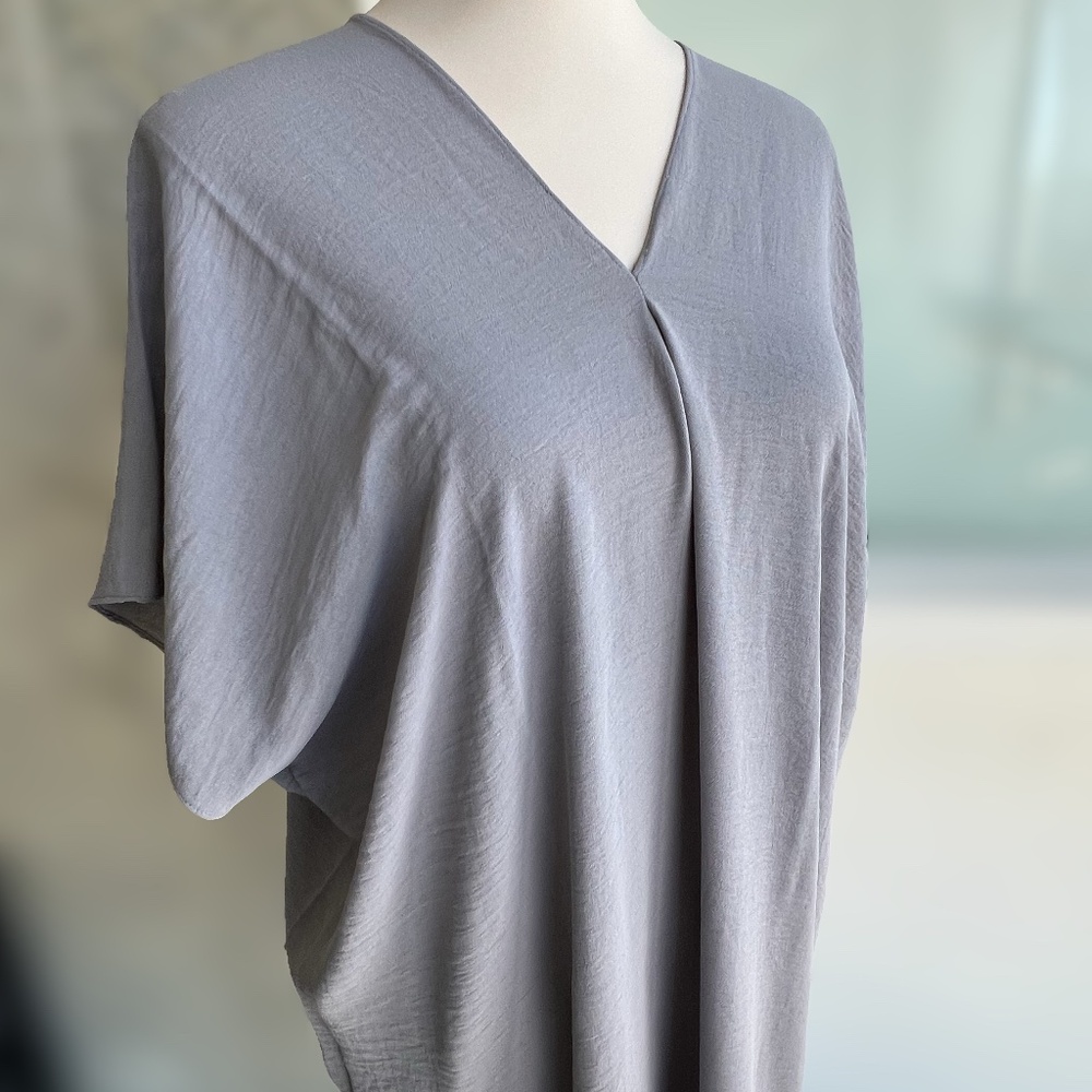 0065/ Gray Dress Crinkle Airflow Material - Picture 4 of 10
